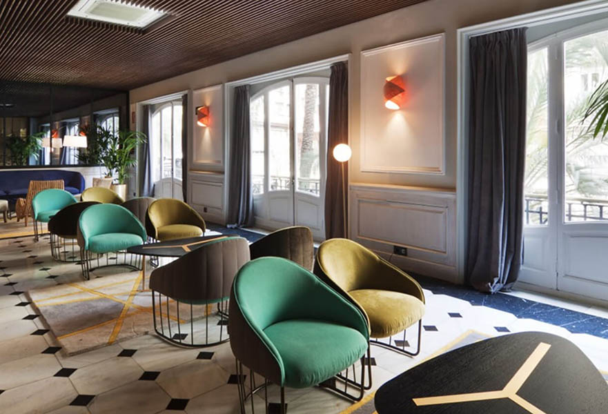 Contract Hotel One Shot Reina Victoria Valencia