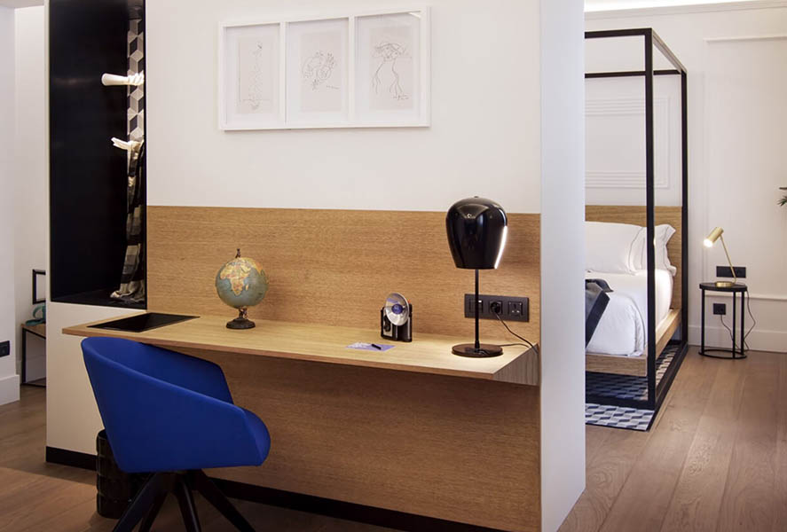 Contract Hotel One Shot Reina Victoria Valencia